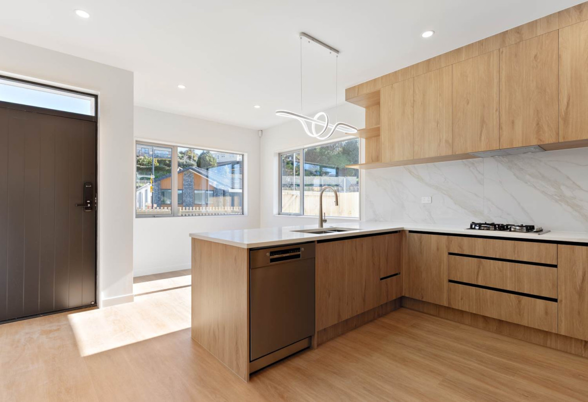 Brandnew 3 beds 2.5 baths house with garage, 24 Mangapu Road, Opaheke, Auckland
