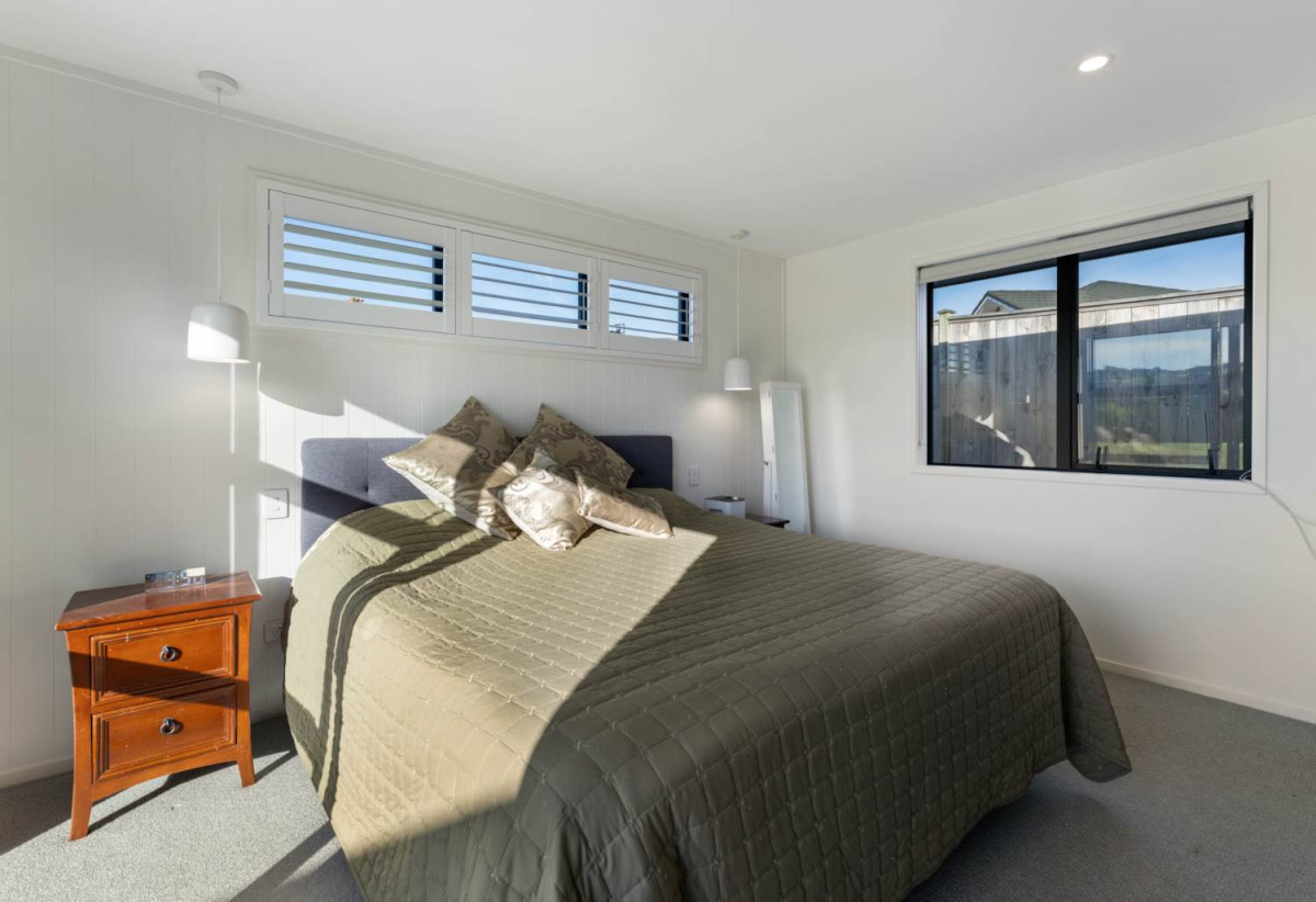 Overseas Vendors Say Sell, 640m2 section, 4 beds 2 baths house with double garage, 83 Harriet Johnston Drive, Pokeno