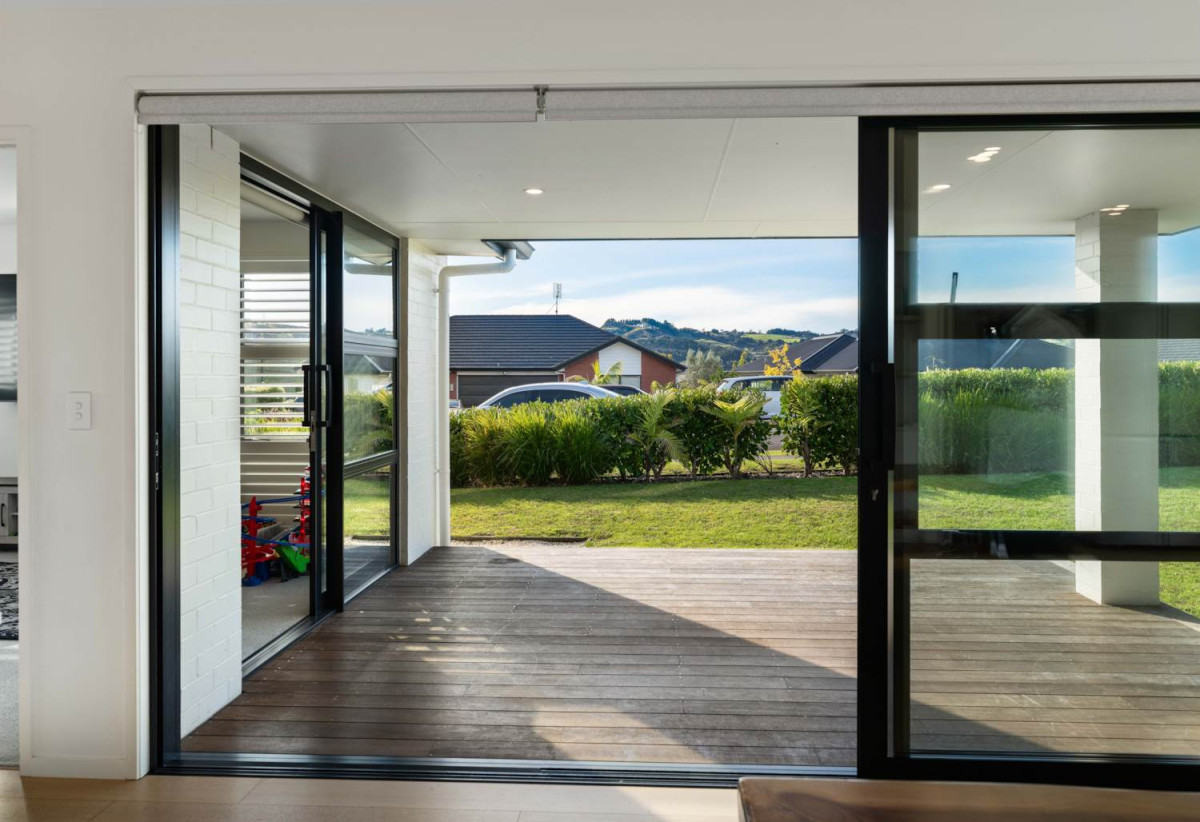 Overseas Vendors Say Sell, 640m2 section, 4 beds 2 baths house with double garage, 83 Harriet Johnston Drive, Pokeno
