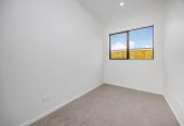 Brandnew duplex 3 bedrooms (2 doubles + 1 single/home office) 1 bath, 2 car parks, 14 Ihi Place, Karaka, Auckland