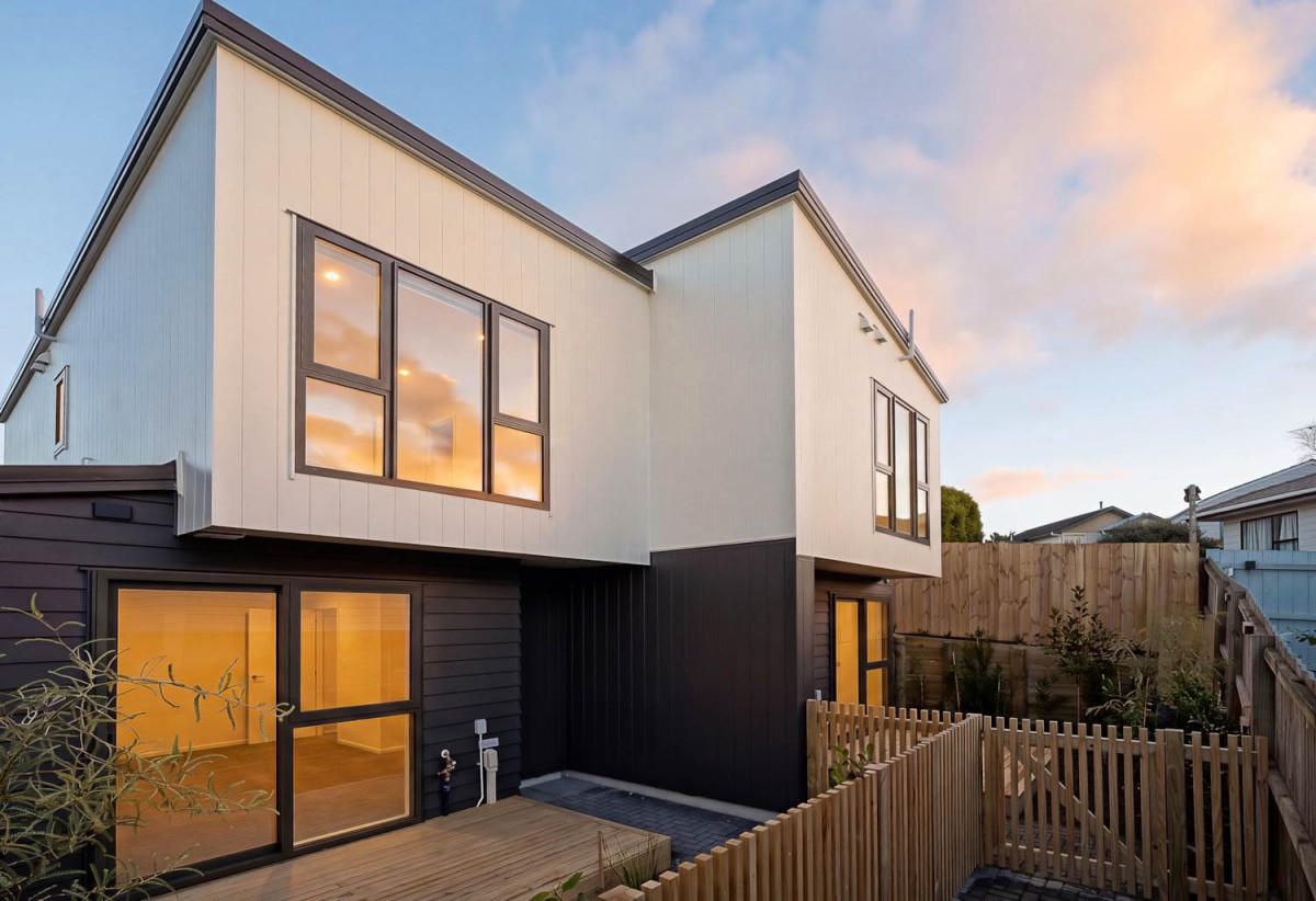 Brandnew freehold 3 beds 2 baths home with garage, No Body Corporate Fees, Lot 1/36 Meadowood Drive, Unsworth Heights, Auckland
