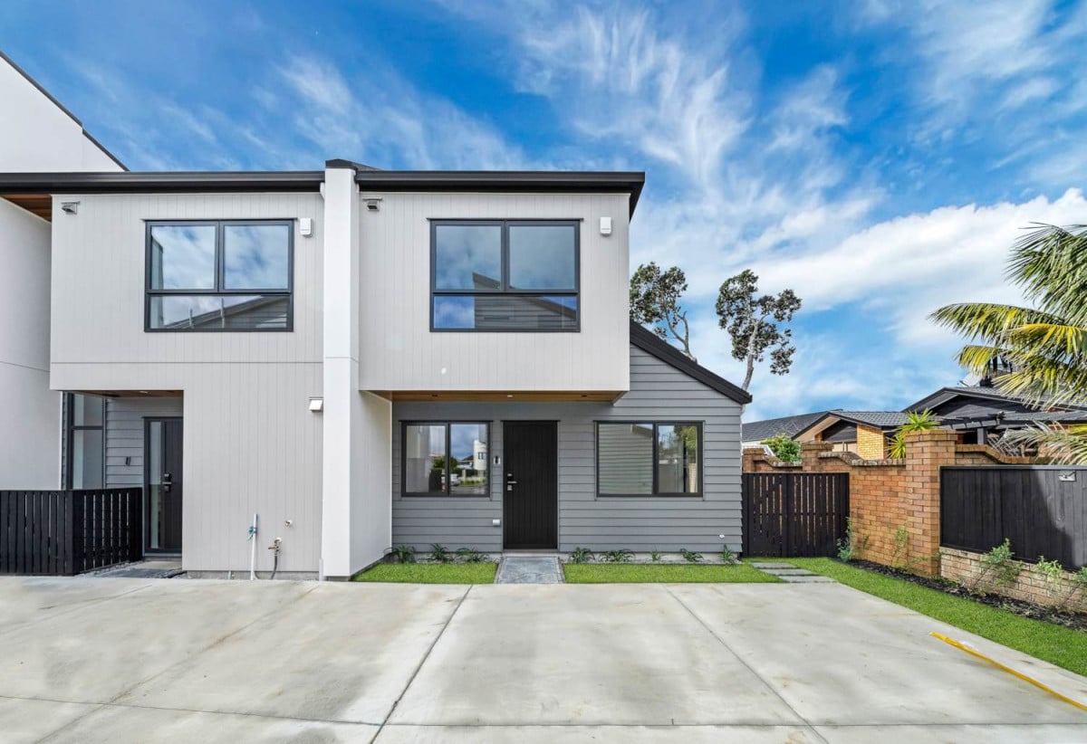 Macleans College zone, Brandnew 3 beds 1.5 baths home with car park, Four heat pumps (one in each bedroom plus the living area), Underfloor heating in the bathrooms, Just a short stroll to the beach, 8D Hattaway Avenue, Bucklands Beach, Auckland