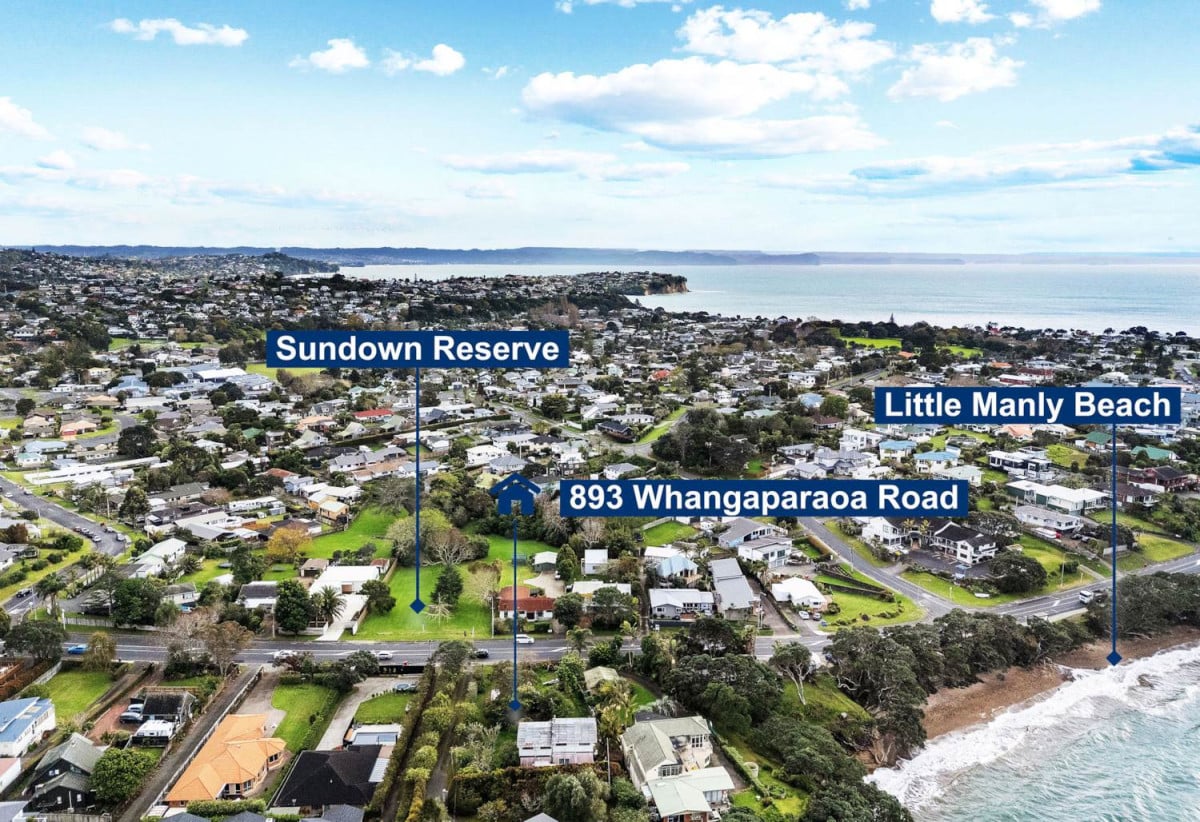 1212m2 section, 4 beds 2 baths house with garage, Positioned less than 100 metres from Little Manly Beach, 893 Whangaparaoa Road, Manly, Auckland