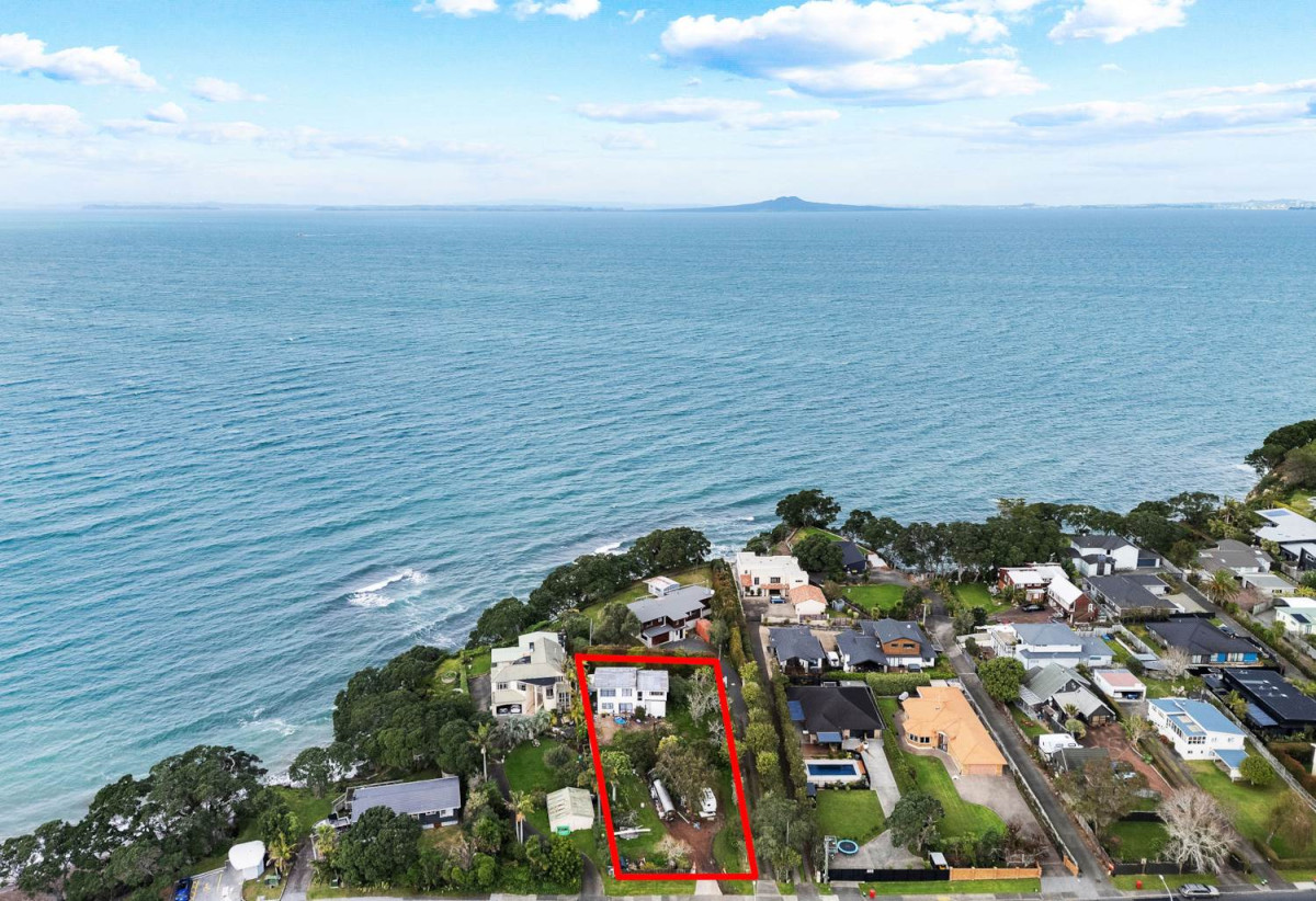 1212m2 section, 4 beds 2 baths house with garage, Positioned less than 100 metres from Little Manly Beach, 893 Whangaparaoa Road, Manly, Auckland