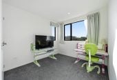 Freehold 3 beds 2.5 baths home with carport, 10 Crestview Rise, Papakura, Auckland
