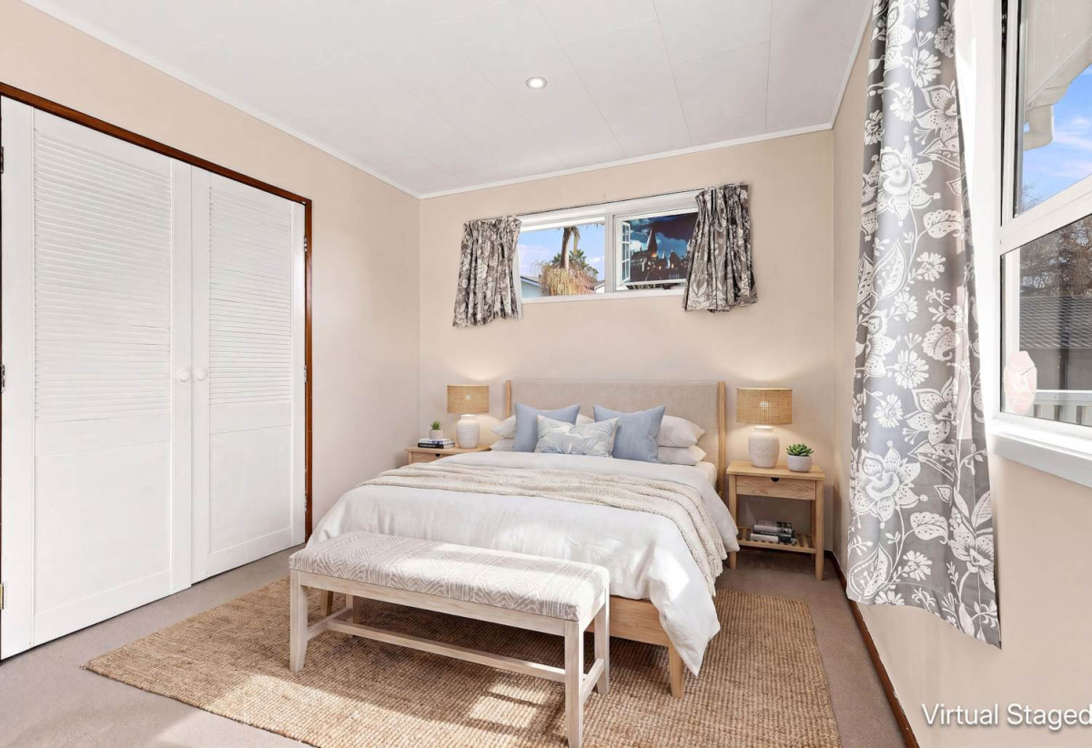 Westlake Zones, 607m2 section, 3 beds 1.5 baths house, 0.3 km to Sunnynook School, 12 Erica Road, Sunnynook, Auckland