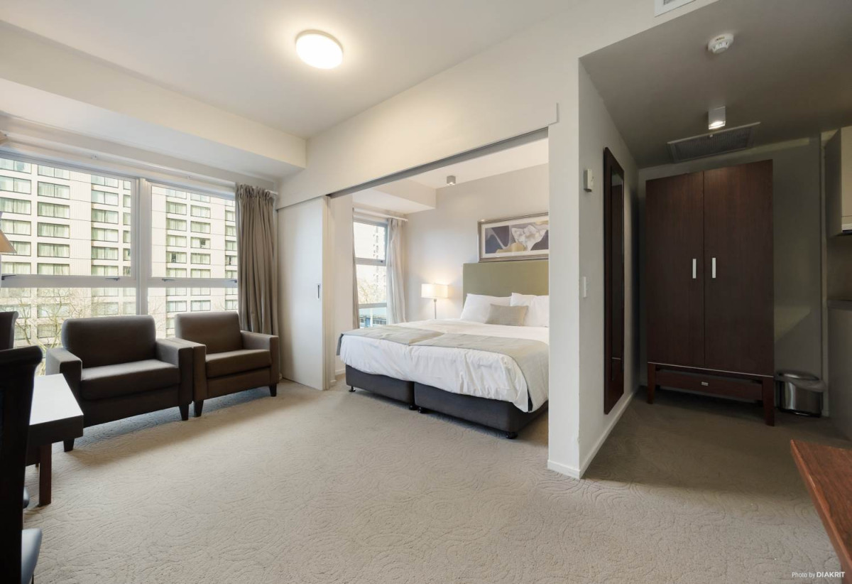 Must sell, Auckland Girls’ Grammar School zone, 33m2 Freehold 1 bed 1 bath apartment, Full furniture package is included, A perfect easy care city life with power, water, Sky TV, air conditioning and building insurance all INCLUDED in the body corporate levy, 188 Hobson Street, City Centre, Auckland