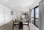 For rent, Standalone 4 beds 3.5 baths home with garage, available 8th August, 4/10 Trafalgar Street, Onehunga, Auckland