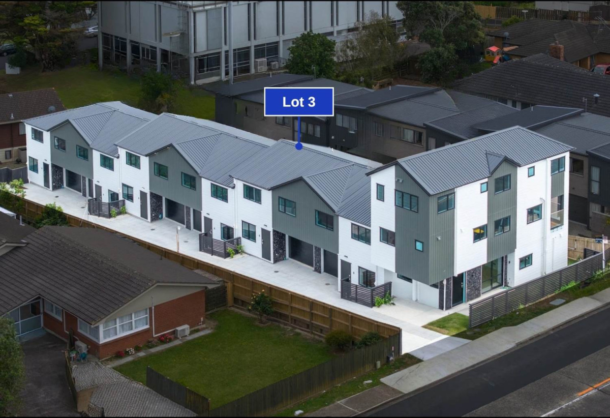 Brandnew freehold 3 beds 2.5 baths home with garage, Lot 3/127 Ridge Road, Howick, Auckland