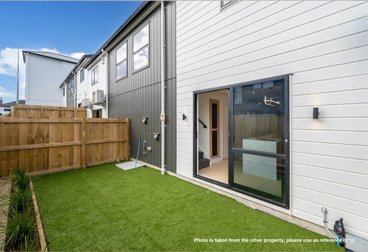 Brandnew freehold 3 beds 2.5 baths home with garage, 0.3 km to Howick Intermediate, Lot 6/127 Ridge Road, Howick, Auckland