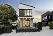 Standalone 3 beds 2.5 baths home with car park, 46B Range View Road, Mt Albert, Auckland