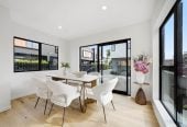 Standalone 3 beds 2.5 baths home with car park, 46B Range View Road, Mt Albert, Auckland