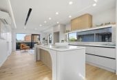 Standalone 3 beds 2.5 baths home with car park, 46B Range View Road, Mt Albert, Auckland