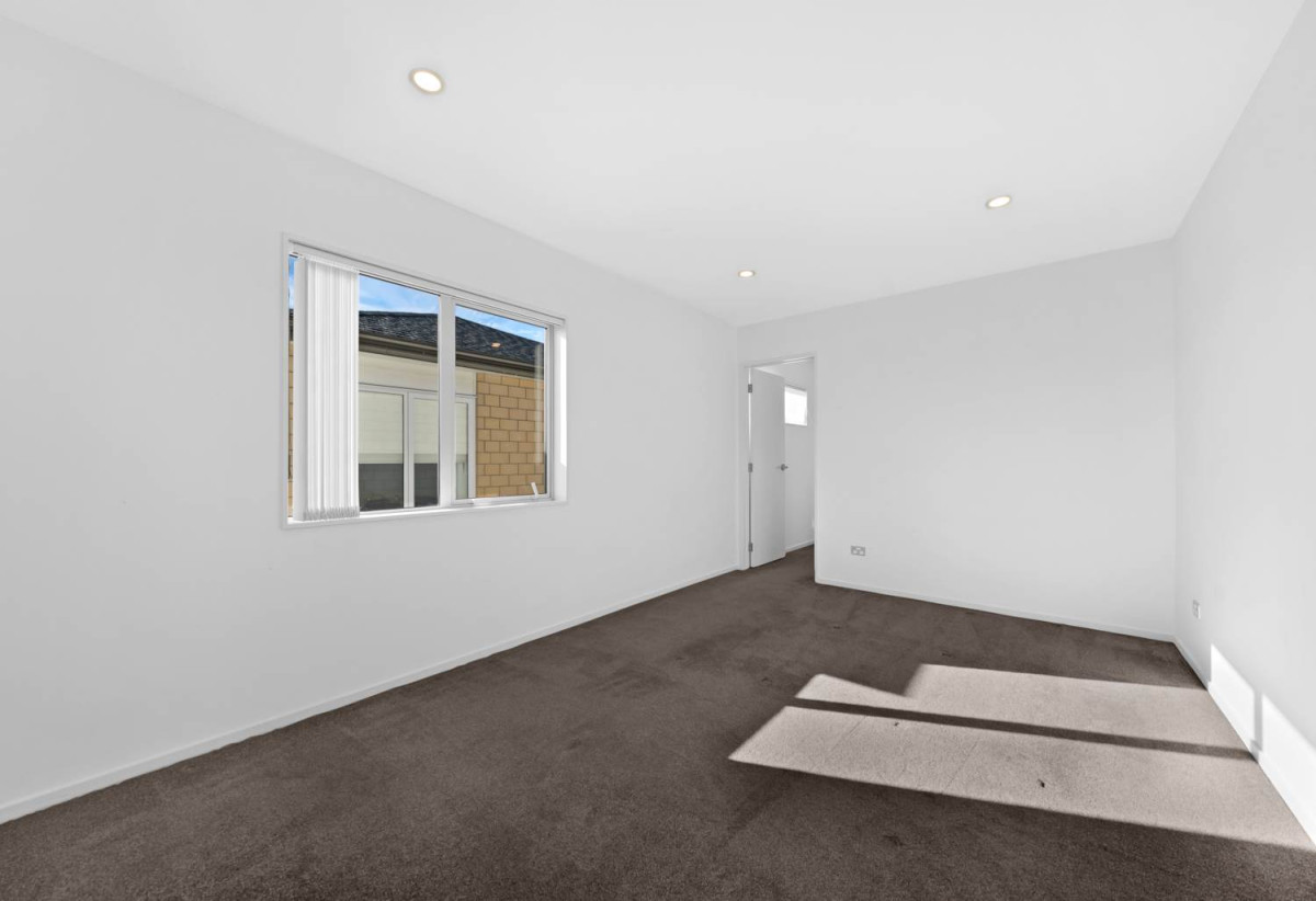 195m2 5 Beds (2 ensuites) 3.5 baths duplex home, Internal-access tandem garage with room for 2 vehicles, 46B Elliot Street, Howick, Auckland