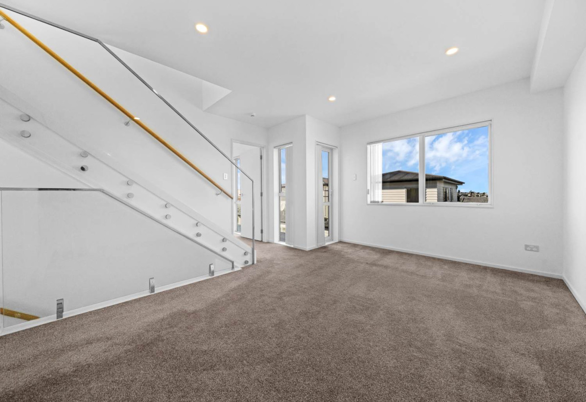 195m2 5 Beds (2 ensuites) 3.5 baths duplex home, Internal-access tandem garage with room for 2 vehicles, 46B Elliot Street, Howick, Auckland