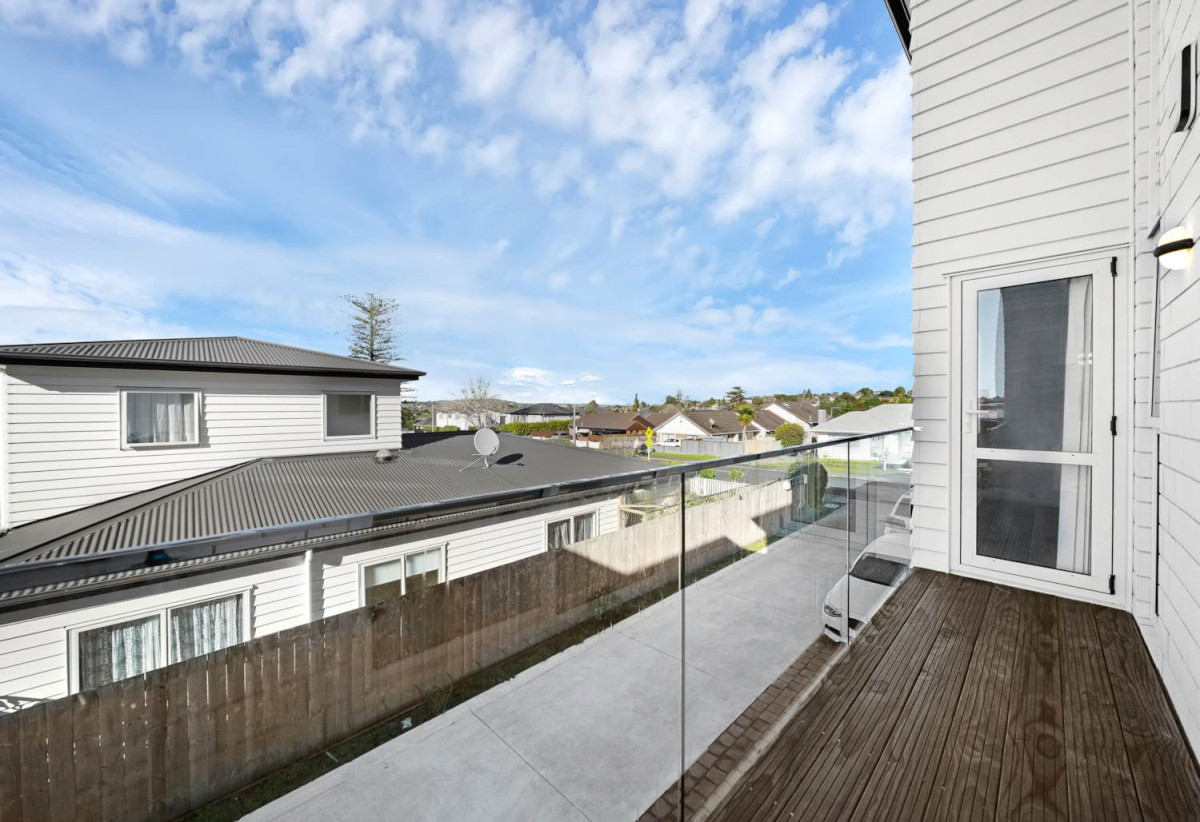 195m2 5 Beds (2 ensuites) 3.5 baths duplex home, Internal-access tandem garage with room for 2 vehicles, 46B Elliot Street, Howick, Auckland