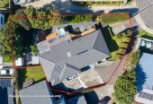 639m2 section, 5 beds 3 baths house, Downstairs offers incredible flexibility with a separate entrance to a self-contained area comprising a bedroom, bathroom, rumpus room, and additional storage room. 3 Salas Place, Howick, Auckland