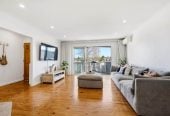 639m2 section, 5 beds 3 baths house, Downstairs offers incredible flexibility with a separate entrance to a self-contained area comprising a bedroom, bathroom, rumpus room, and additional storage room. 3 Salas Place, Howick, Auckland