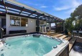639m2 section, 5 beds 3 baths house, Downstairs offers incredible flexibility with a separate entrance to a self-contained area comprising a bedroom, bathroom, rumpus room, and additional storage room. 3 Salas Place, Howick, Auckland