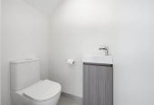 Macleans College zone, Standalone 4 beds 2.5 baths home with garage, 8A Britannia Place, Half Moon Bay, Auckland