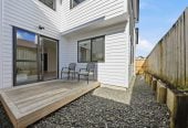 Macleans College zone, Standalone 4 beds 2.5 baths home with garage, 8A Britannia Place, Half Moon Bay, Auckland