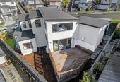 Builder’s Own Home, 503m2 section, 2 kitchens, 6 beds 4.5 baths house with double garage and 2 beds granny, 12 Golden Morning Drive, Albany, Auckland