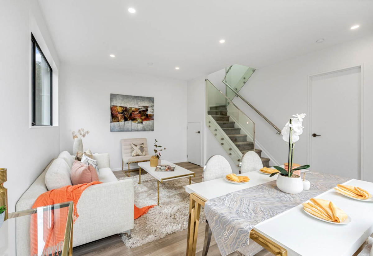 Brandnew freehold 3 beds 2.5 baths home with garage, move-in ready, 2/24 Great South Road, Manurewa, Auckland