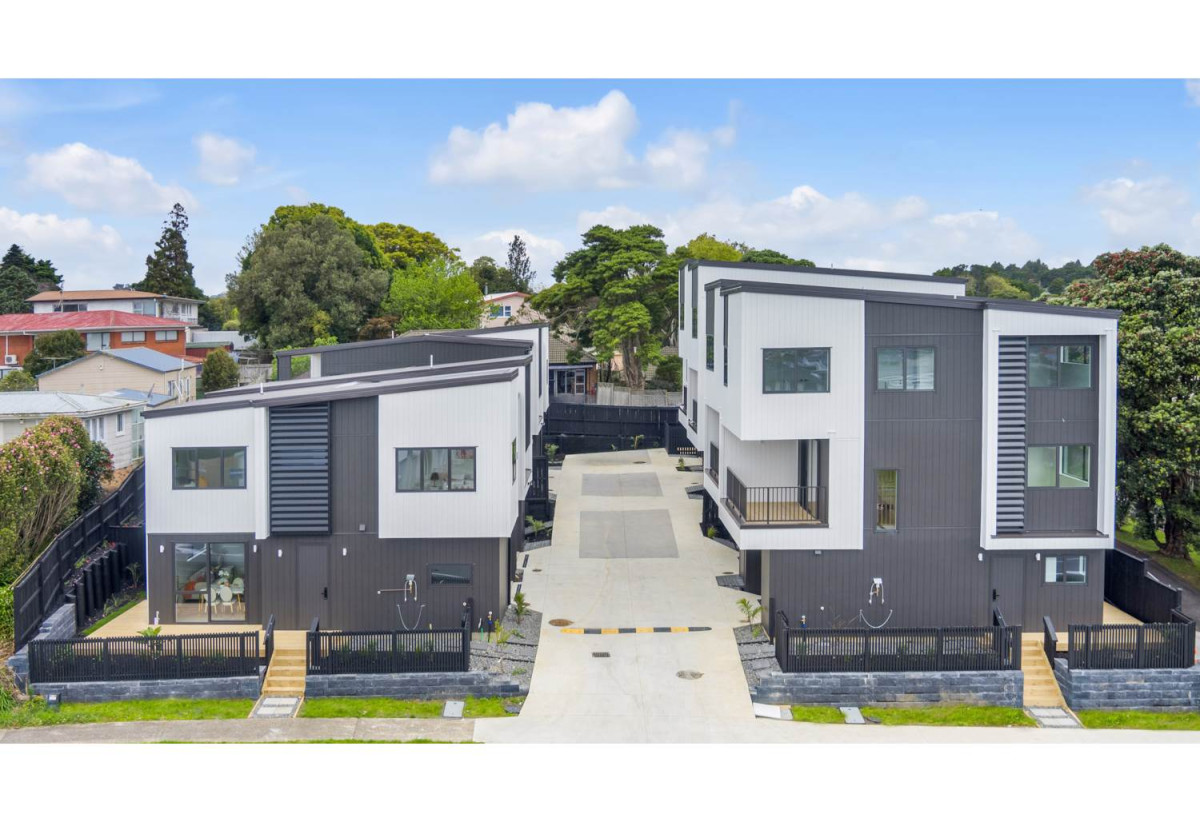Brandnew freehold 3 beds 2.5 baths home with garage, move-in ready, 2/24 Great South Road, Manurewa, Auckland