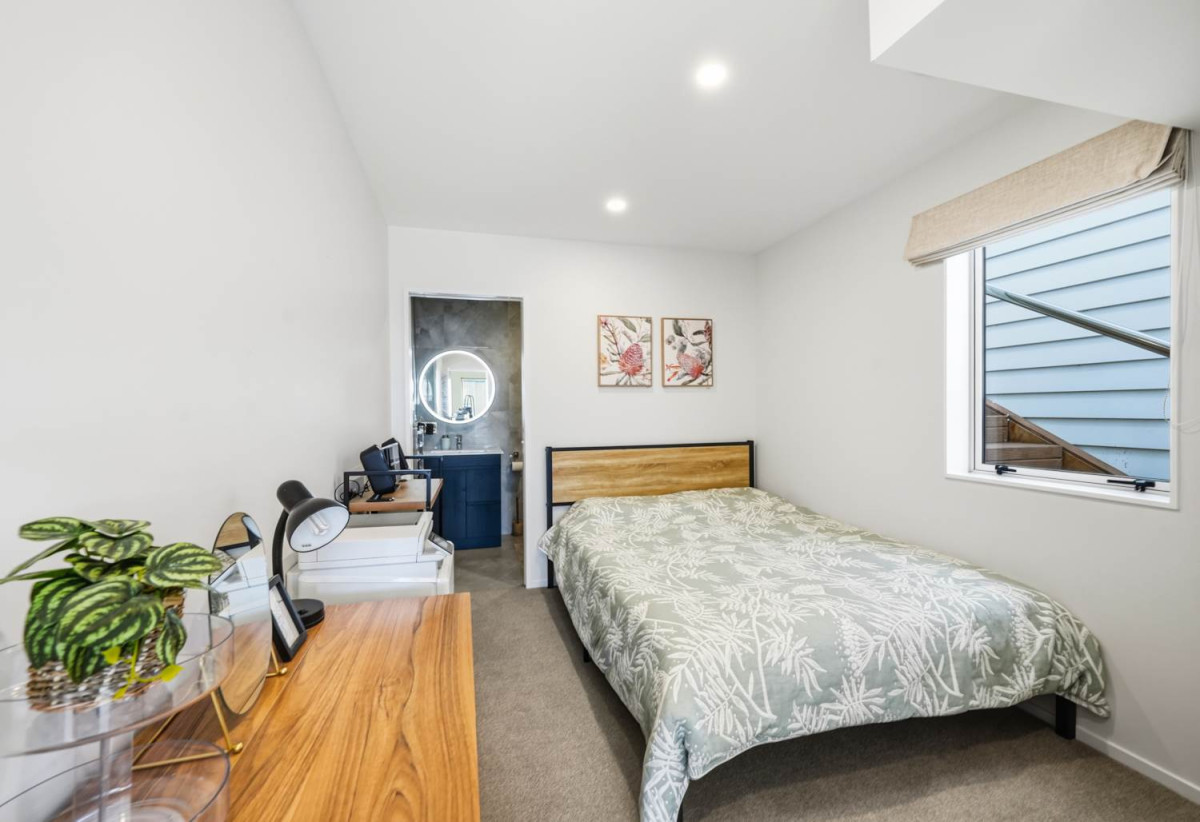Standalone 4 beds 3 baths house with garage, 86 Joseph Street, Flat Bush, Auckland