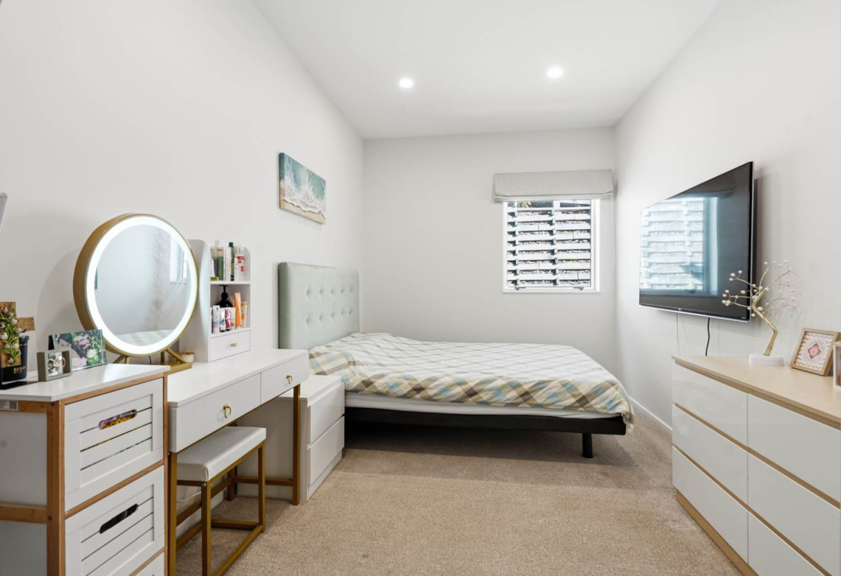 Standalone 4 beds 3 baths house with garage, 86 Joseph Street, Flat Bush, Auckland