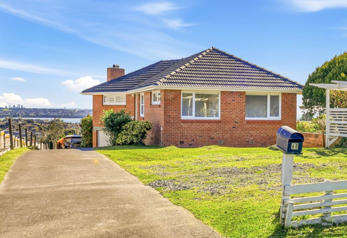 Half of 1130m2 section, Macleans College zone, Sea Views and Sky city views, Brick and tile 3 beds 2 baths house with garage, 1/68 Bleakhouse Road, Bucklands Beach, Auckland