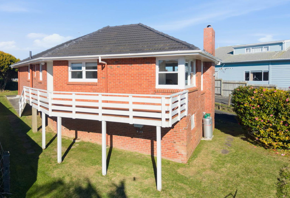 Half of 1130m2 section, Macleans College zone, Sea Views and Sky city views, Brick and tile 3 beds 2 baths house with garage, 1/68 Bleakhouse Road, Bucklands Beach, Auckland