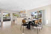 Must sell, Macleans College zone, Standalone 6 beds (2 ensuites) 4.5 baths house with double garage, 329A Bucklands Beach Road, Bucklands Beach, Auckland