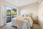 Must sell, Macleans College zone, Standalone 6 beds (2 ensuites) 4.5 baths house with double garage, 329A Bucklands Beach Road, Bucklands Beach, Auckland