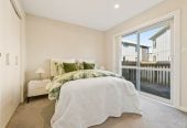 Must sell, Macleans College zone, Standalone 6 beds (2 ensuites) 4.5 baths house with double garage, 329A Bucklands Beach Road, Bucklands Beach, Auckland