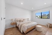 Double Westlake school zone, 3 beds 1 bath home with 2 car parks, 29B Salamanca Road, Sunnynook, Auckland
