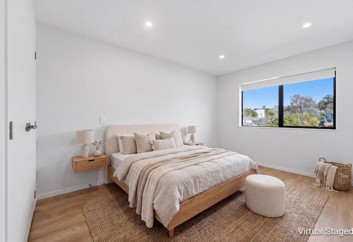 Double Westlake school zone, 3 beds 1 bath home with 2 car parks, 29B Salamanca Road, Sunnynook, Auckland