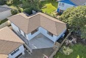 Double Westlake school zone, 3 beds 1 bath home with 2 car parks, 29B Salamanca Road, Sunnynook, Auckland