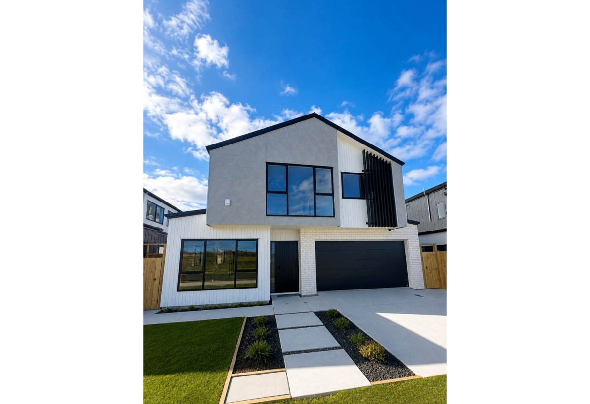 10-year Master Build Warranty, 2 Kitchens, Brandnew standalone 5 beds (3 ensuites) 4.5 baths house with double garage, Located within easy walking distance to Ormiston Town Centre, 32 Olga Road, Flat Bush, Auckland
