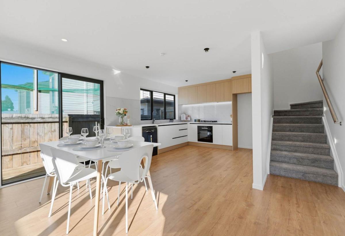 11 brand-new homes available, Brandnew standalone 4 beds 2.5 baths home with garage, 0.6 km to Manurewa Intermediate, Lot 9 /119 & 121 Weymouth Road, Manurewa, Auckland