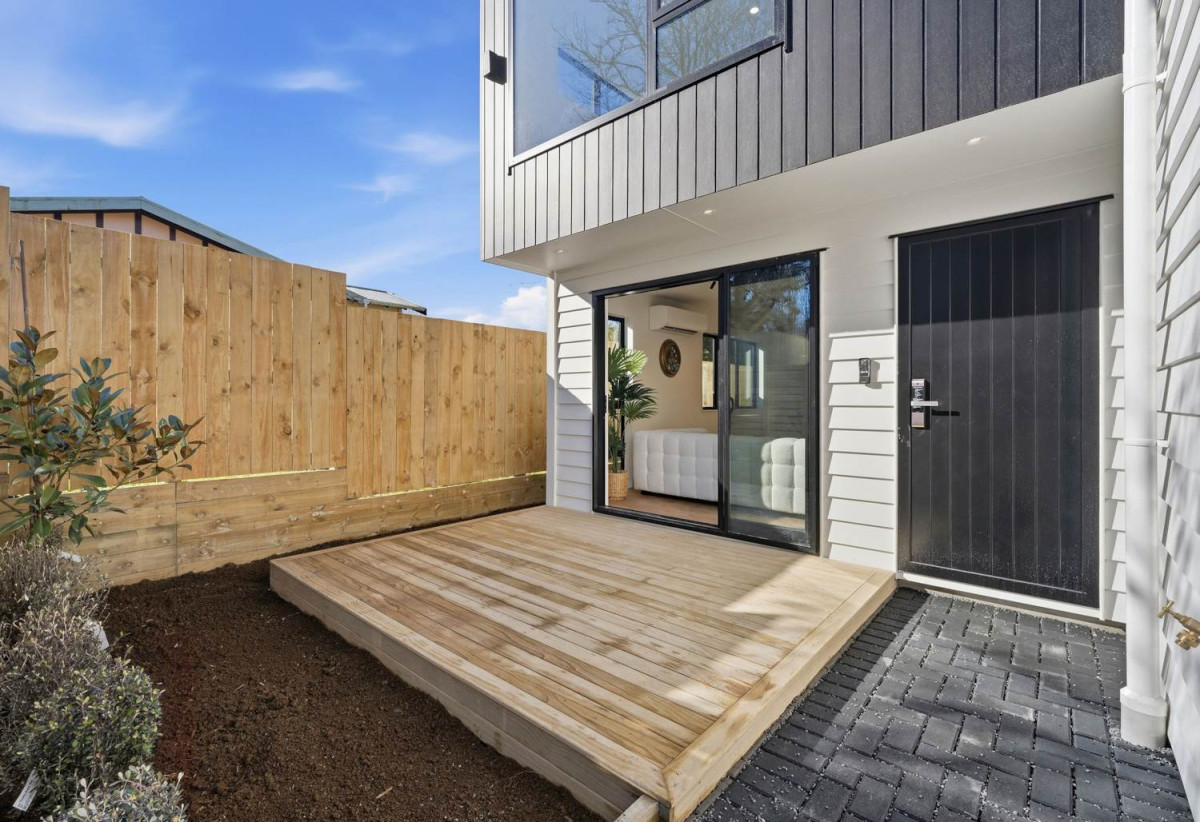 11 brand-new homes available, Brandnew standalone 4 beds 2.5 baths home with garage, 0.6 km to Manurewa Intermediate, Lot 9 /119 & 121 Weymouth Road, Manurewa, Auckland