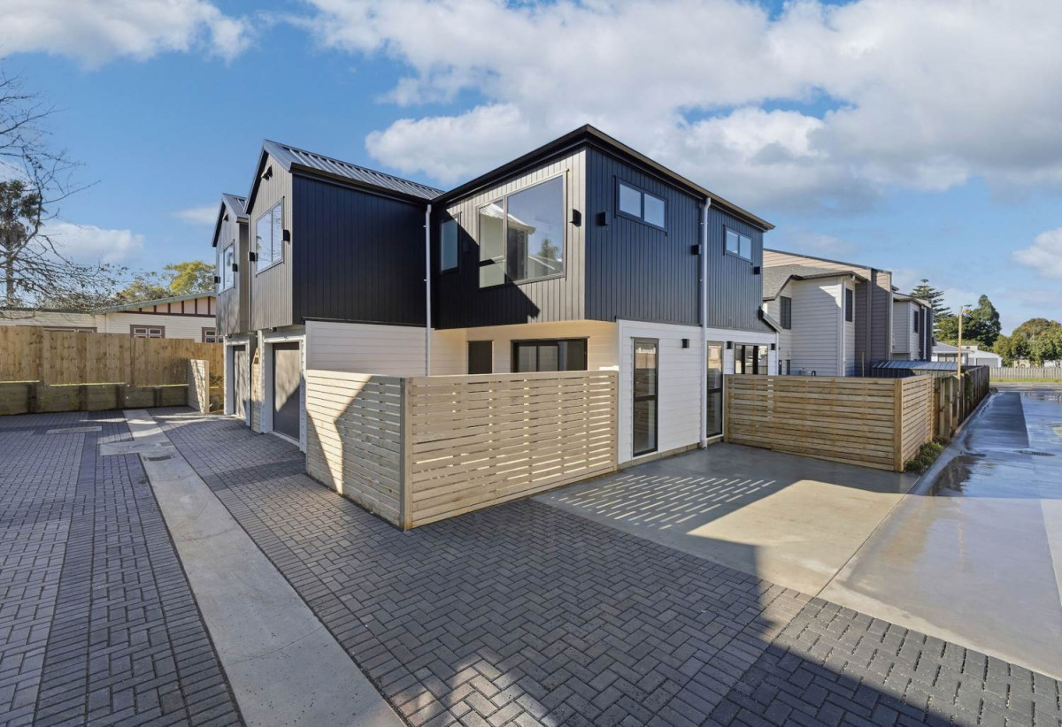 11 brand-new homes available, Brandnew standalone 4 beds 2.5 baths home with garage, 0.6 km to Manurewa Intermediate, Lot 9 /119 & 121 Weymouth Road, Manurewa, Auckland