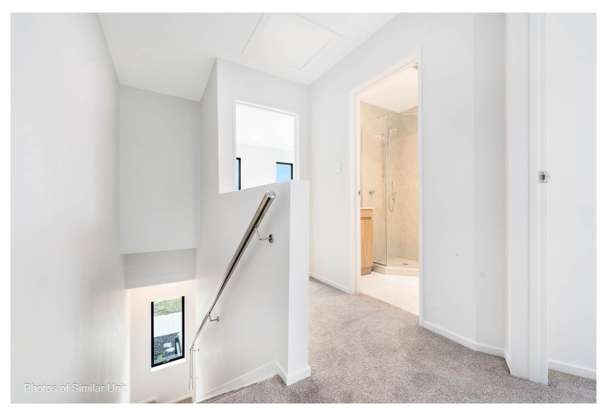 3 beds 1.5 bath home with car park, 16 Papatahi Lane, Flat Bush, Auckland