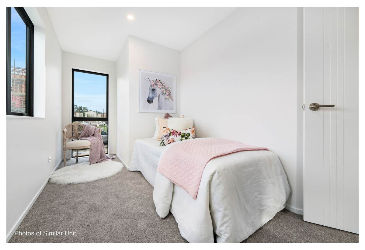 3 beds 1.5 bath home with car park, 16 Papatahi Lane, Flat Bush, Auckland