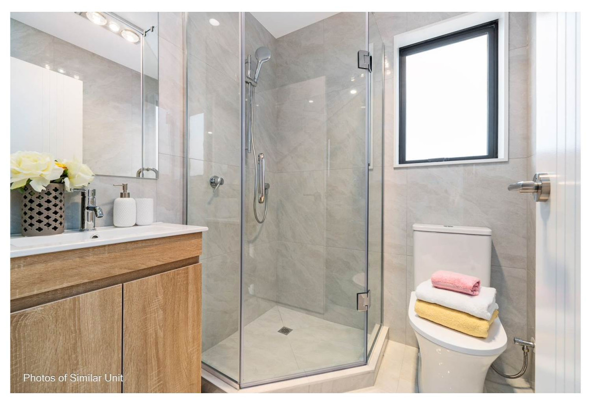 3 beds 1.5 bath home with car park, 16 Papatahi Lane, Flat Bush, Auckland