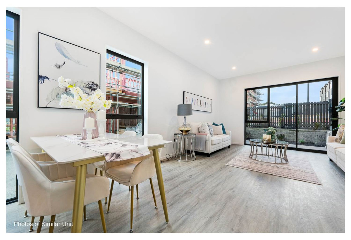 3 beds 1.5 bath home with car park, 16 Papatahi Lane, Flat Bush, Auckland