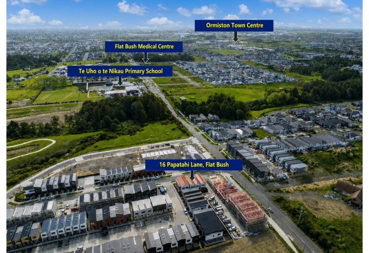 3 beds 1.5 bath home with car park, 16 Papatahi Lane, Flat Bush, Auckland