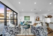 4 beds 3 baths house with double garage, 28 Korowhiti Road, Clarks Beach, Auckland