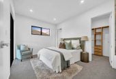 4 beds 3 baths house with double garage, 28 Korowhiti Road, Clarks Beach, Auckland