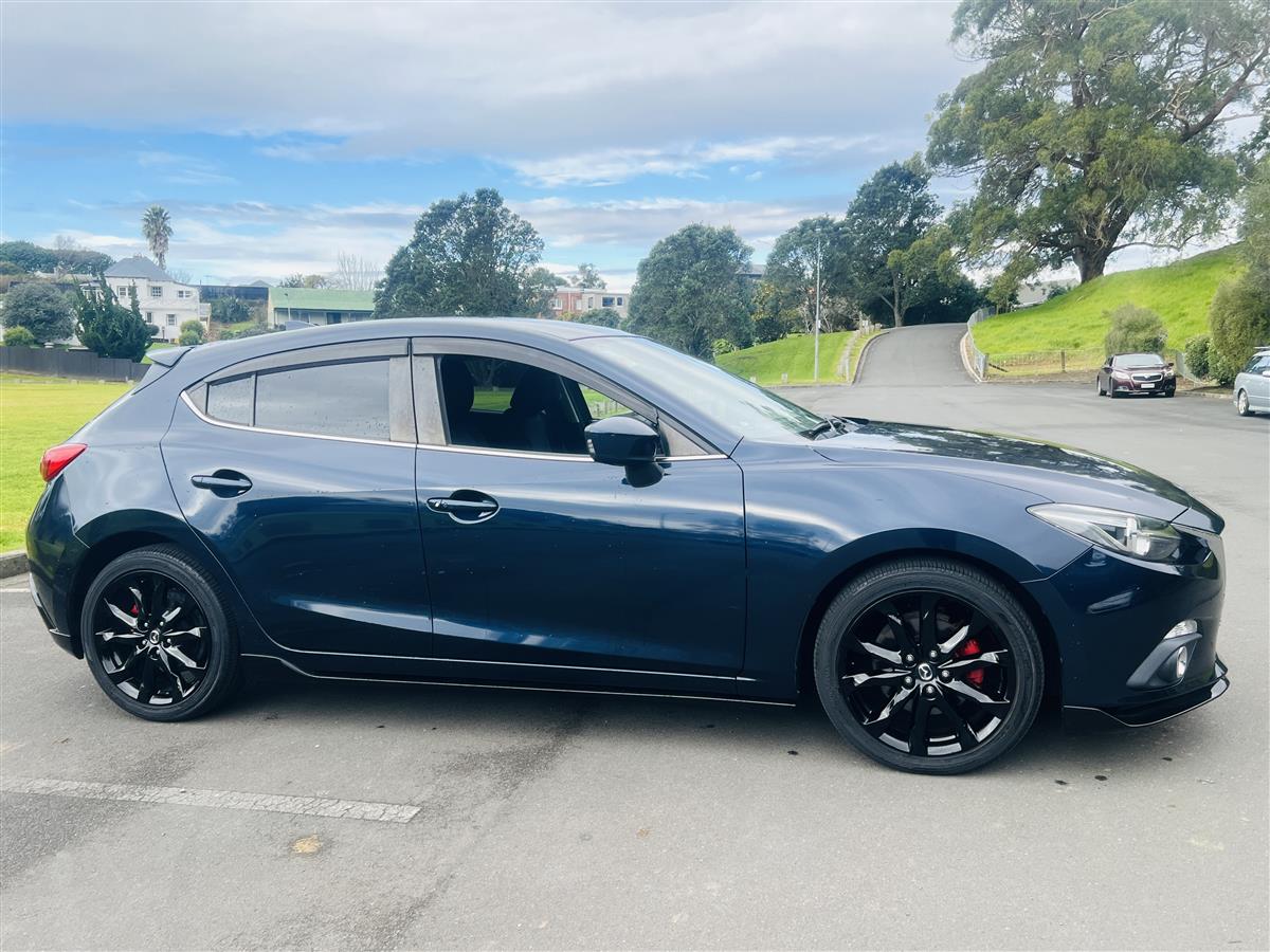 2016 Mazda Axela 2.0 SPORT HUD RADAR CRUISE CONTROL Hatchback Automatic, 5 seats, Petrol, 2,000 cc, 42,325 km